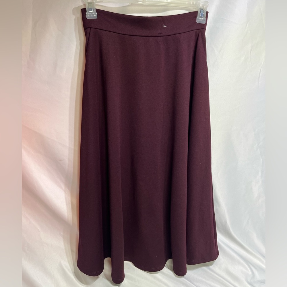 Worthington Midnight Burgundy Ponte Skirt with Ring Belt - Size 6